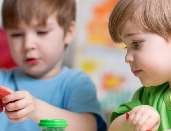 رشد هیجانی کودک با بازی با لگو و ساختنی ها - اسباب بازی جاپاتوی